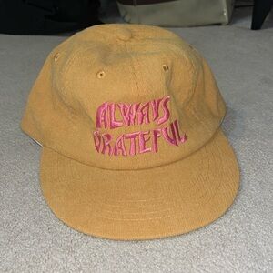 NWOT Always Grateful Lot Hat